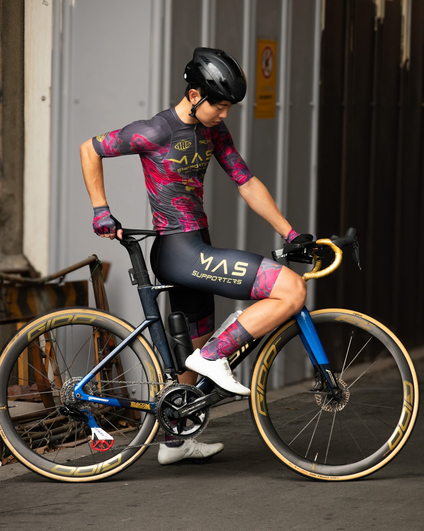 MAS SUPPORTERS – wave-one.shop